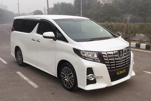 toyota 5 seater van