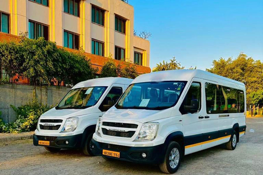 11 seater urbania luxury mini bus hire - Car Rental Delhi