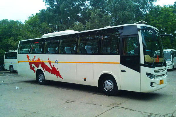 Volvo Bus Latest Series - Volvo Bus 45 Seater Hire Delhi & Gurugram - Car Rental Delhi